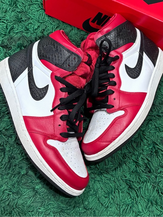 Jordan Shoes - Jordan 1 Retro High OG Satin Snake Chicago W Size 12W/10.5M GREAT 100% AUTHENTIC